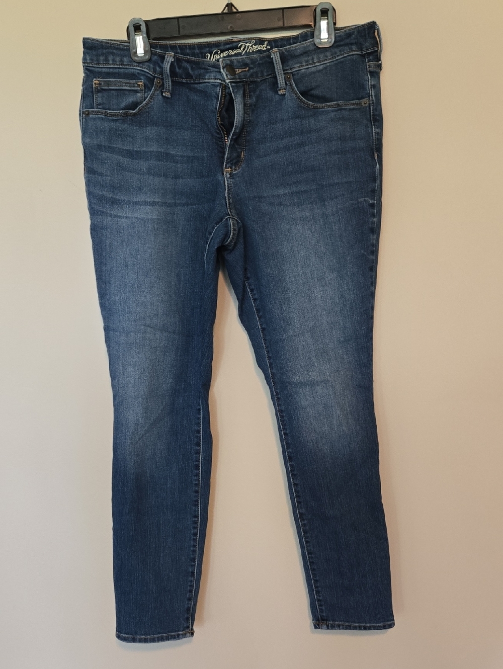 Universal Thread Mid-Rise Skinny Jeans in Blue Wash